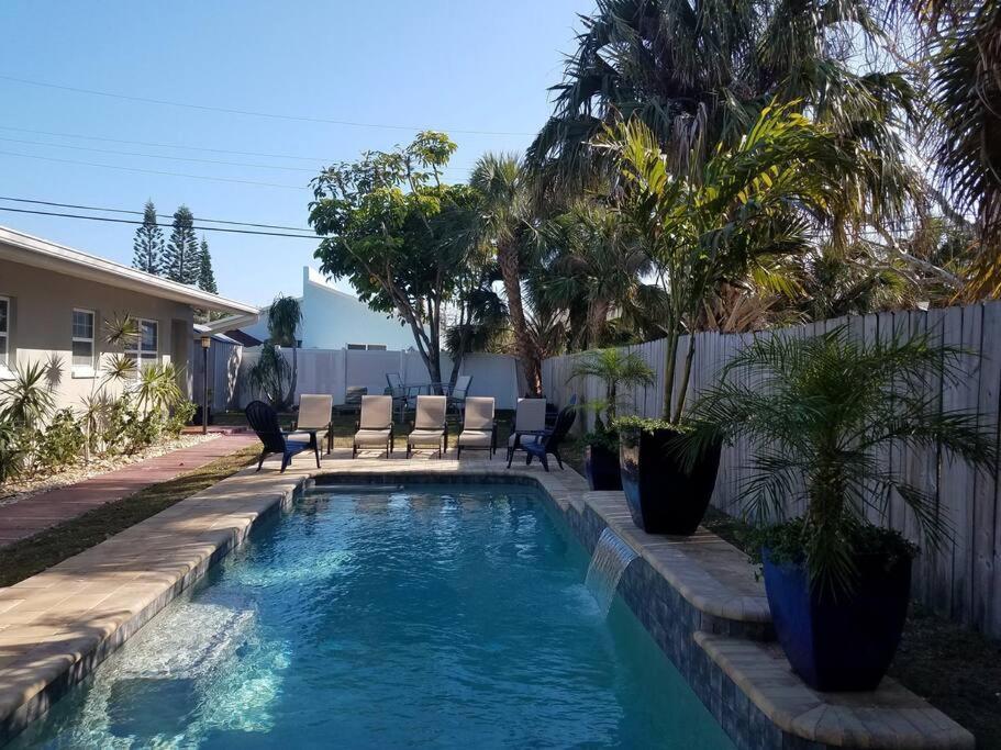 Bahamian Cottage - Heated Pool Walk To The Beach โคโคบีช ภายนอก รูปภาพ