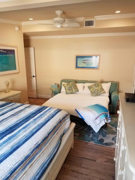 Bahamian Cottage - Heated Pool Walk To The Beach โคโคบีช ภายนอก รูปภาพ
