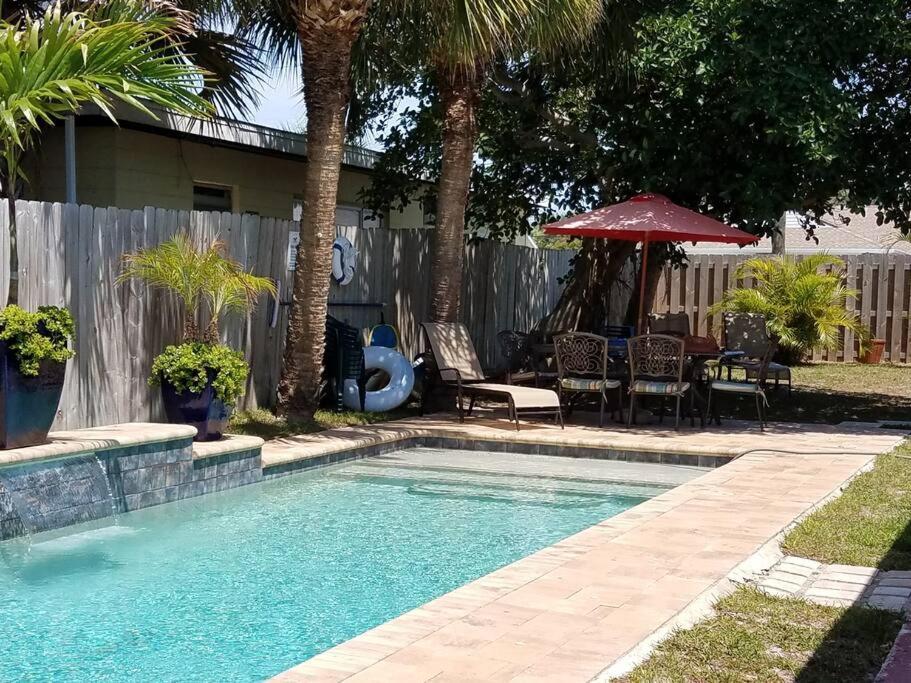 Bahamian Cottage - Heated Pool Walk To The Beach โคโคบีช ภายนอก รูปภาพ
