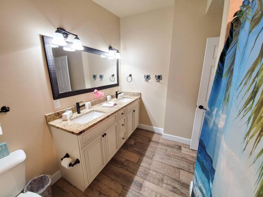 Bahamian Cottage - Heated Pool Walk To The Beach โคโคบีช ภายนอก รูปภาพ